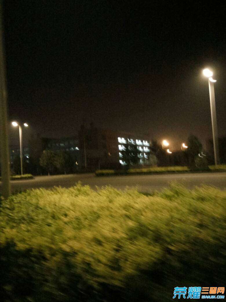 212040pqhuhwi9oybq3gwp.jpg
